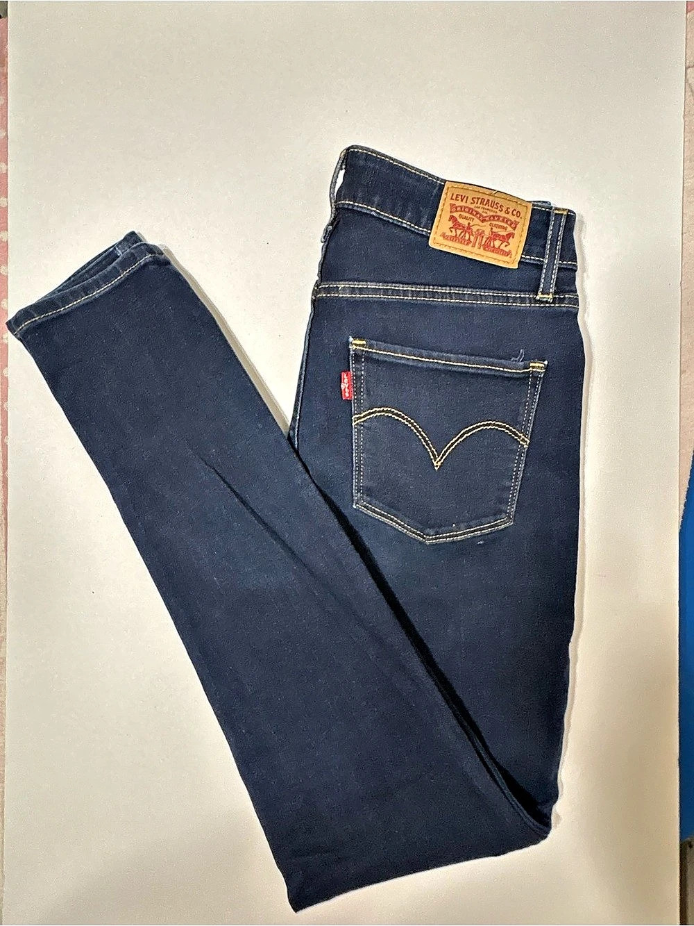 Levi's 721 High Rise Skinny High Rise Skinny Jeans Waist 28 Like New